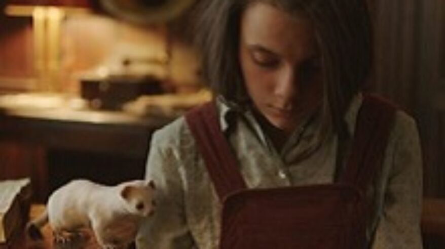 HDM costume dept makes scrubs for NHS