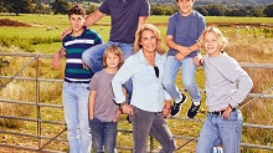 C4 follows Sarah Beeny”s new country life