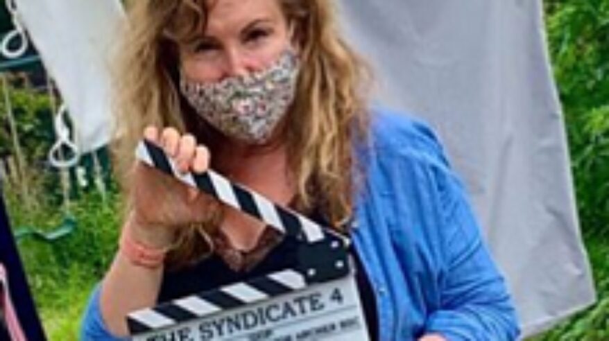 The Syndicate Series 4 gets underway