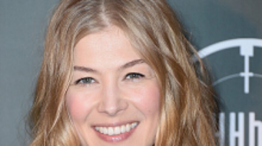 Rosamund Pike filming in London