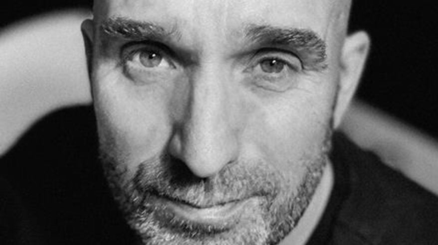 Headshot of writer/director Shane Meadows wearing a dark top