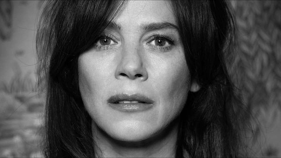 Anna Friel to star in The Heights